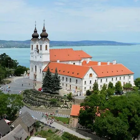 In - Balaton 20236 * 蒂豪尼